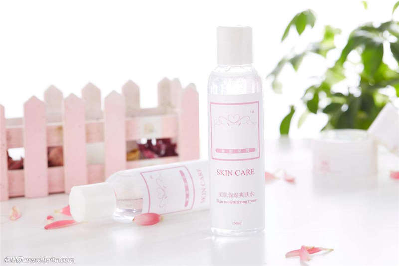 在化妝品生產(chǎn)中，環(huán)氧地坪涂料施工公司處于什么位置？